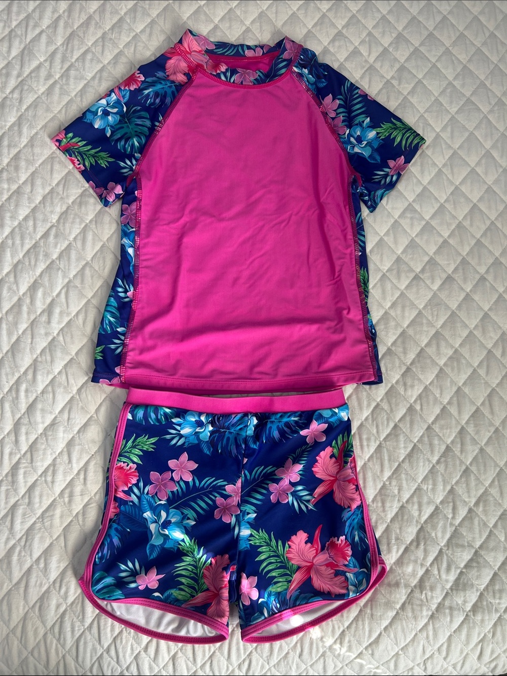 Girls' Tropical Two-Piece Rash Guard Set - Pink & Navy Floral